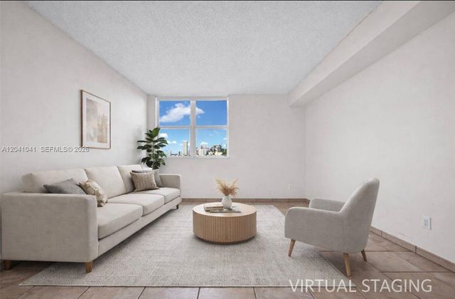 2475 Brickell Ave 703, Miami, FL 33129