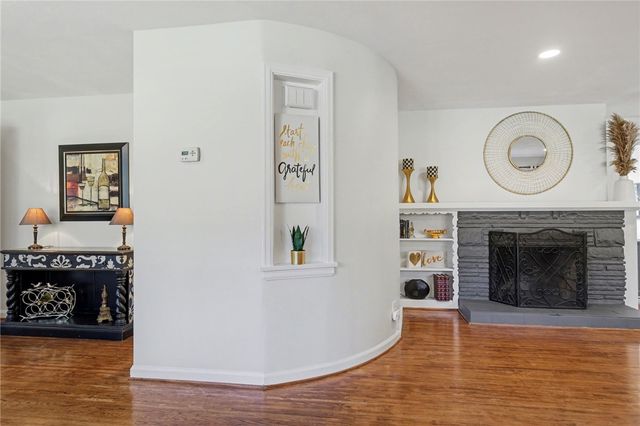 239 Fairport Road, Pittsford, NY 14450