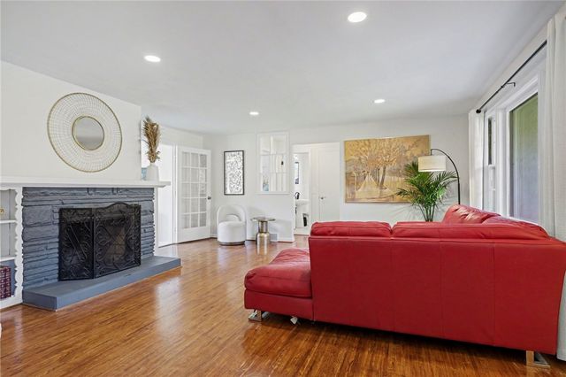 239 Fairport Road, Pittsford, NY 14450