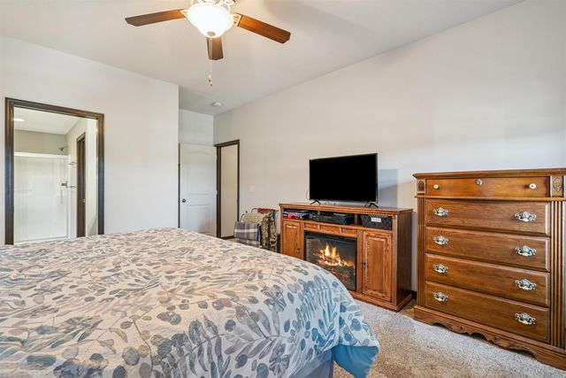 1610 Rocky Ridge Road, Cedar Falls, IA 50613