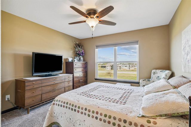 1610 Rocky Ridge Road, Cedar Falls, IA 50613