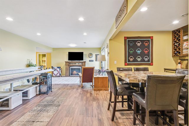 1610 Rocky Ridge Road, Cedar Falls, IA 50613