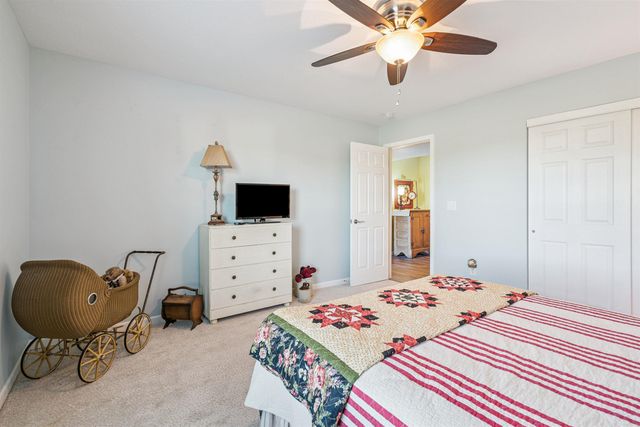 1610 Rocky Ridge Road, Cedar Falls, IA 50613