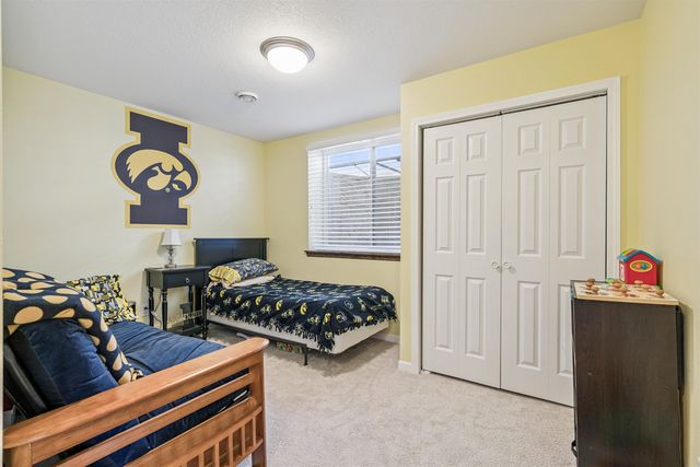 1610 Rocky Ridge Road, Cedar Falls, IA 50613