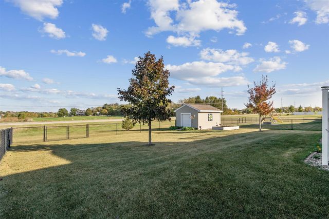 1610 Rocky Ridge Road, Cedar Falls, IA 50613