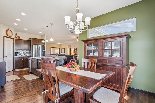 1610 Rocky Ridge Road, Cedar Falls, IA 50613