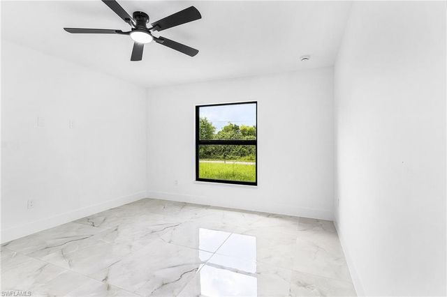 3402 25th ST SW, Lehigh Acres, FL 33976