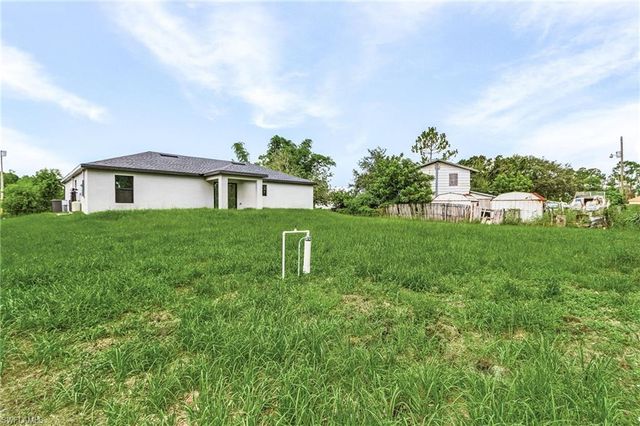 3402 25th ST SW, Lehigh Acres, FL 33976