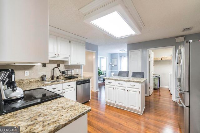 123 Galaxy Avenue, Bonaire, GA 31005