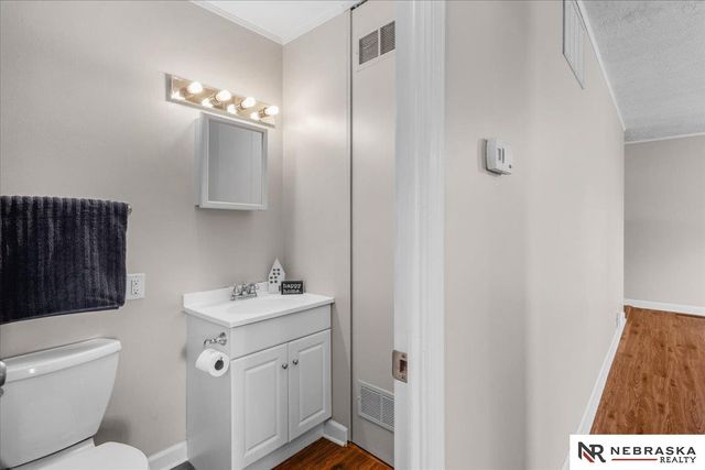 8310 Chestnut Lane, Lincoln, NE 68510