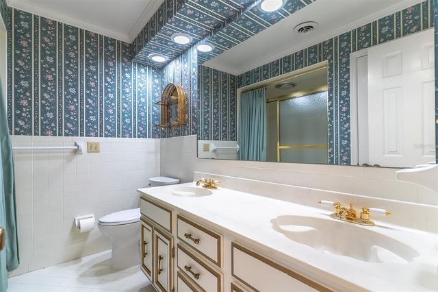 305 S SWEETWATER BOULEVARD, Longwood, FL 32779