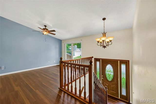 12115 Glenpark Drive, Maryland Heights, MO 63043