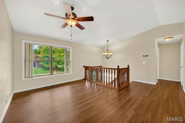 12115 Glenpark Drive, Maryland Heights, MO 63043