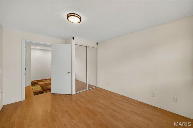 12115 Glenpark Drive, Maryland Heights, MO 63043