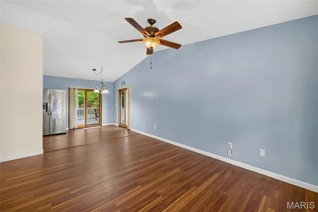 12115 Glenpark Drive, Maryland Heights, MO 63043