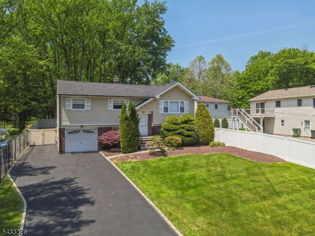 743 Wood Avenue, Edison Twp., NJ 08820 — photo 2