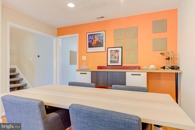 11621 NEWBRIDGE CT, Reston, VA 20191