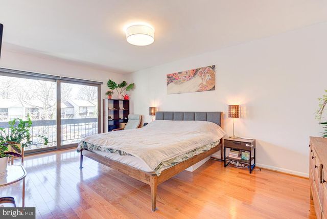 11621 NEWBRIDGE CT, Reston, VA 20191