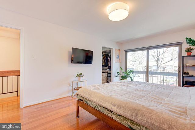 11621 NEWBRIDGE CT, Reston, VA 20191