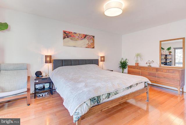 11621 NEWBRIDGE CT, Reston, VA 20191