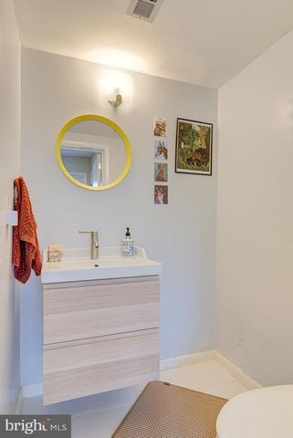 11621 NEWBRIDGE CT, Reston, VA 20191