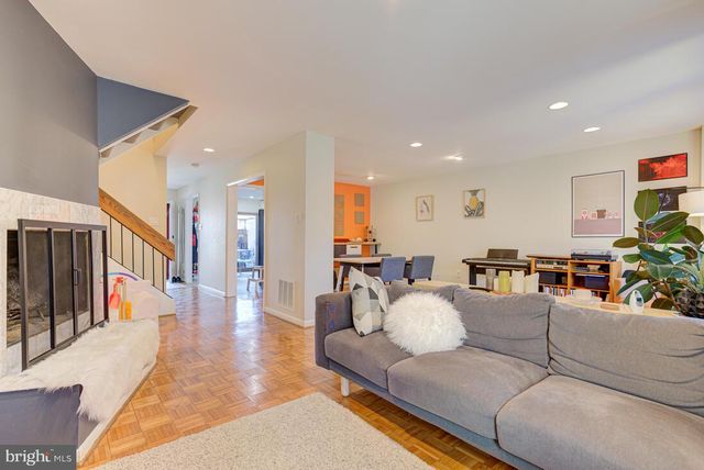 11621 NEWBRIDGE CT, Reston, VA 20191