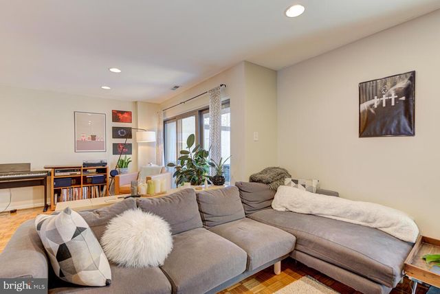 11621 NEWBRIDGE CT, Reston, VA 20191