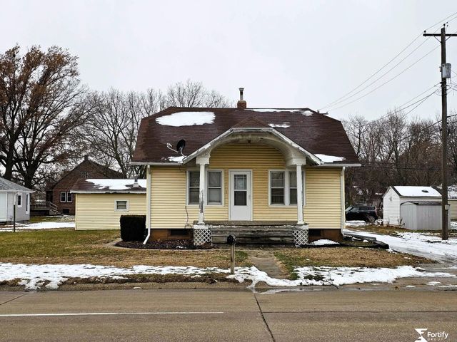 815 S Main Street, Wilber, NE 68465