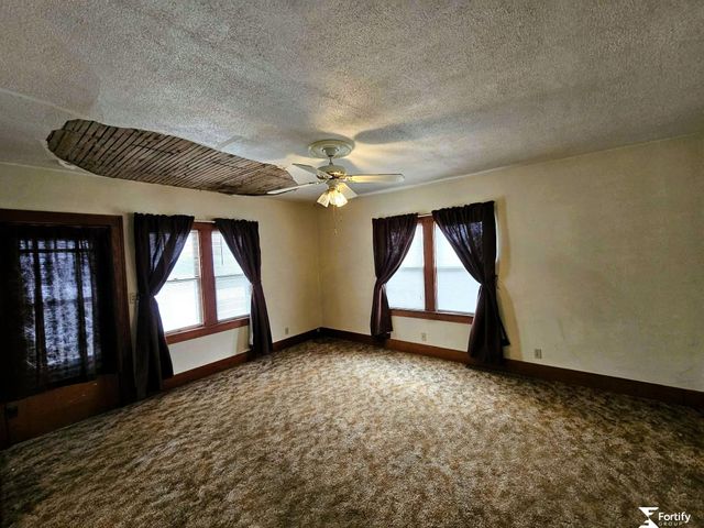 815 S Main Street, Wilber, NE 68465