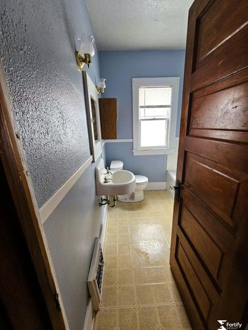 815 S Main Street, Wilber, NE 68465