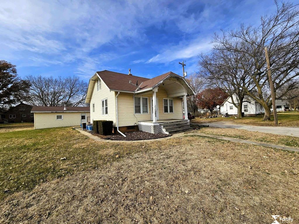 815 S Main Street, Wilber, NE 68465