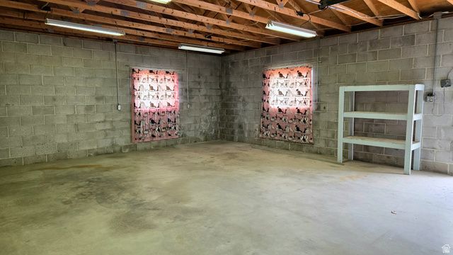 4352 S 125 W, Washington Terrace, UT 84405