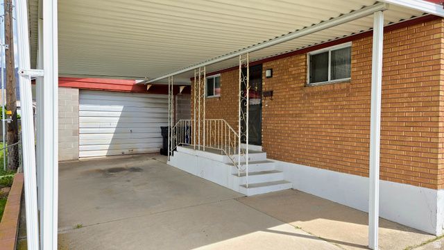4352 S 125 W, Washington Terrace, UT 84405
