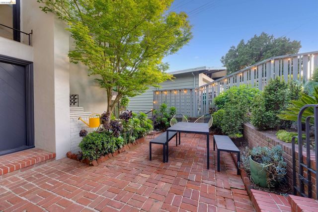 6048 Chelton Dr, Oakland, CA 94611