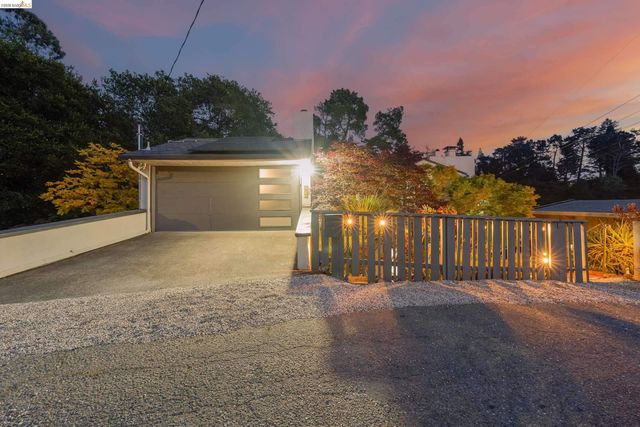 6048 Chelton Dr, Oakland, CA 94611