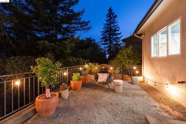 6048 Chelton Dr, Oakland, CA 94611