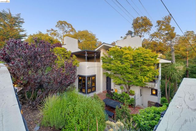 6048 Chelton Dr, Oakland, CA 94611