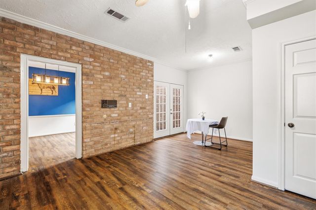 12222 Gladewick Drive, Houston, TX 77077