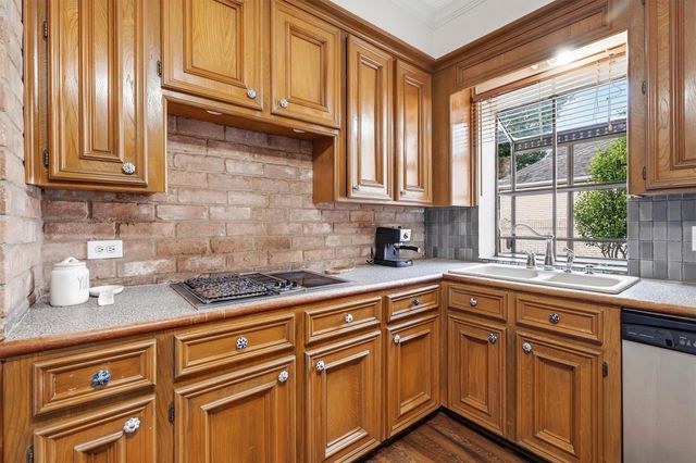 12222 Gladewick Drive, Houston, TX 77077