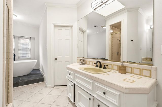 12222 Gladewick Drive, Houston, TX 77077