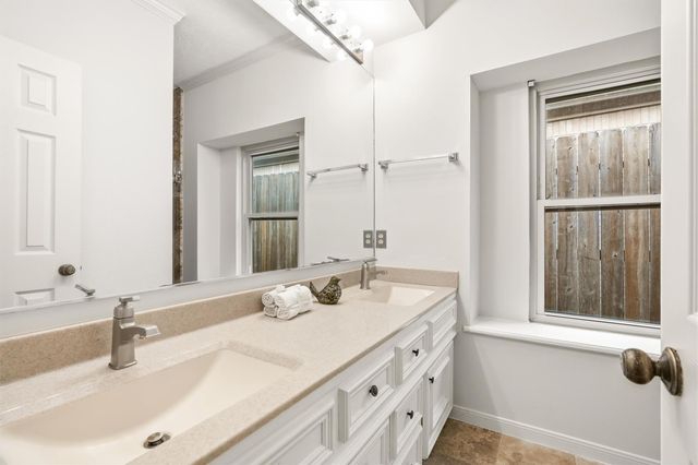 12222 Gladewick Drive, Houston, TX 77077