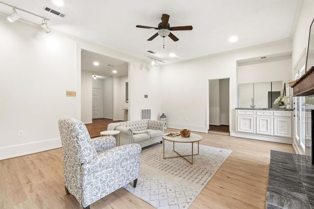 12222 Gladewick Drive, Houston, TX 77077