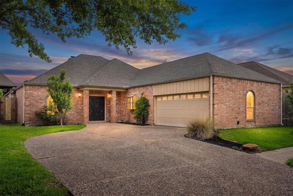 12222 Gladewick Drive, Houston, TX 77077