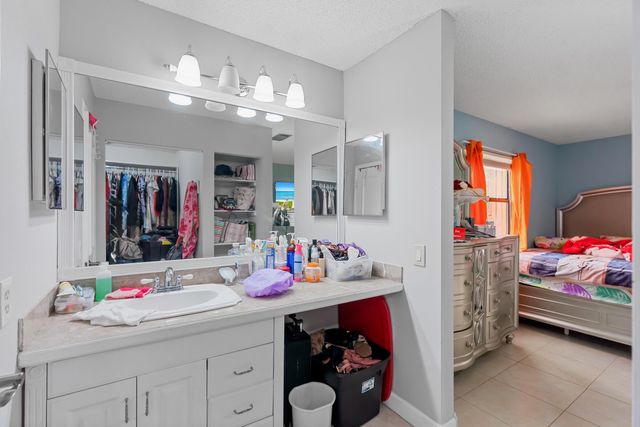 402 Lakeview Drive E, Royal Palm Beach, FL 33411