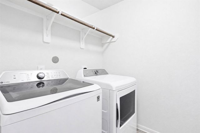 128 Shining Point Drive, Waller, TX 77484