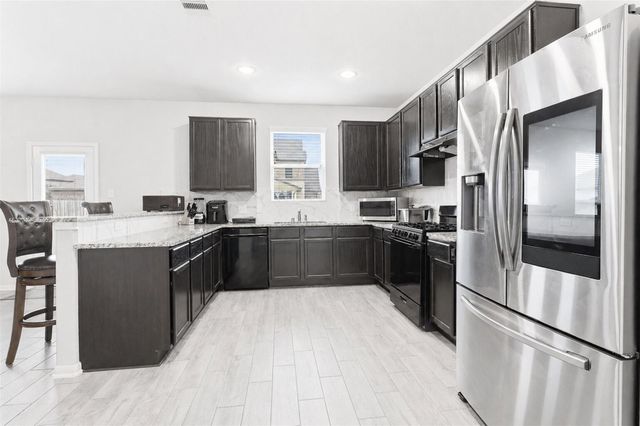 128 Shining Point Drive, Waller, TX 77484