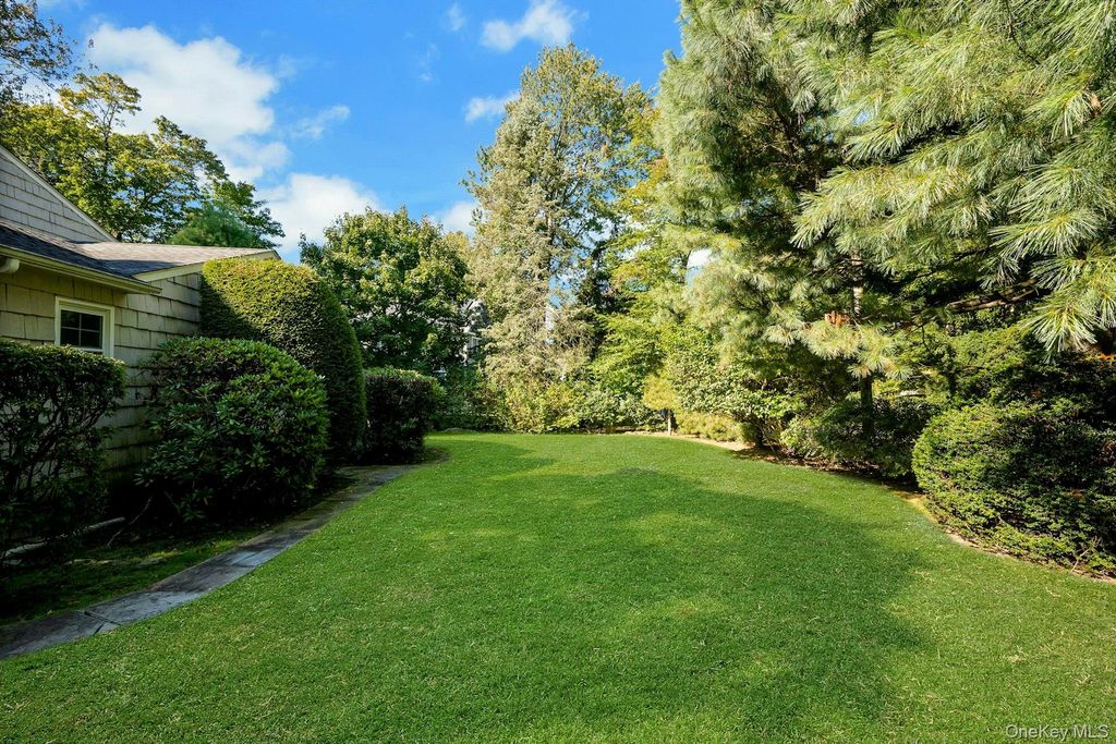 258 Evandale Road, Scarsdale, NY 10583 — photo 2