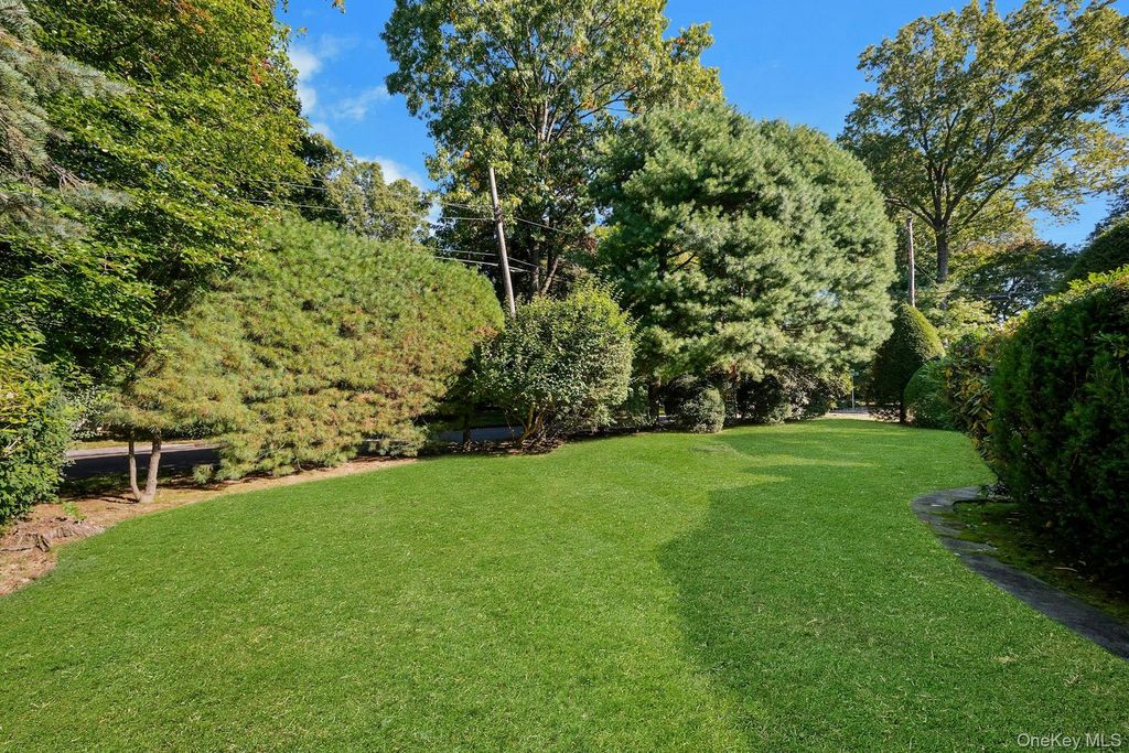 258 Evandale Road, Scarsdale, NY 10583 — photo 4