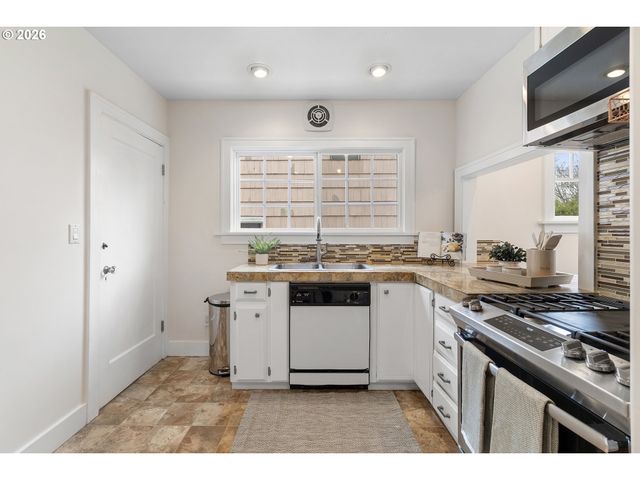 1415 Ne 58TH Ave, Portland, OR 97213