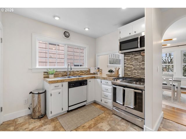 1415 Ne 58TH Ave, Portland, OR 97213